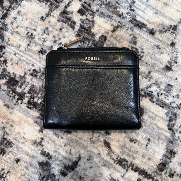 Fossil Handbags - Fossil Jori Bifold Black Leather Wallet